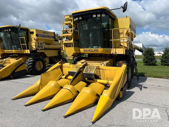 Image of New Holland TR88 equipment image 1