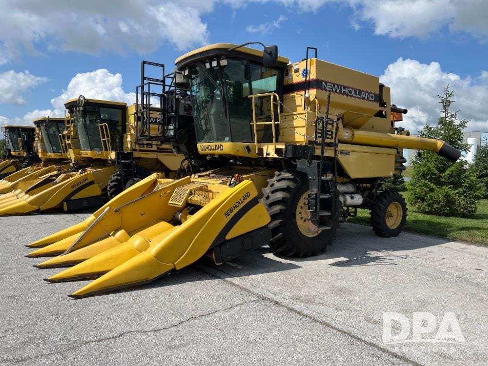 Main image New Holland TR88