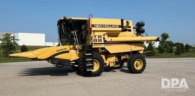 Image of New Holland TR88 equipment image 1