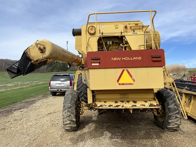 Image of New Holland TR96 equipment image 4