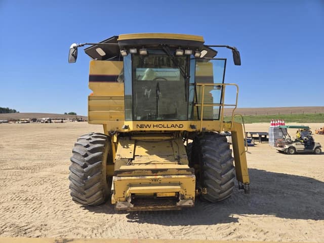 Image of New Holland TR97 equipment image 1