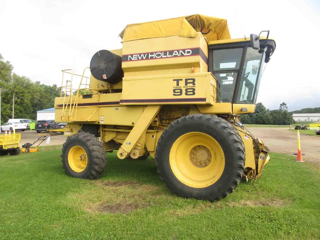 Image of New Holland TR98 Primary image