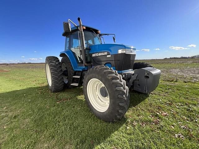 Image of New Holland 8870 equipment image 2