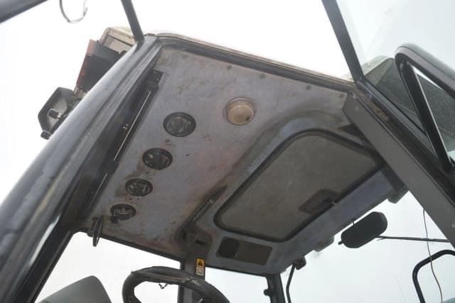 Image of New Holland TS100 equipment image 4