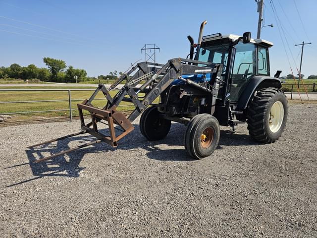 Image of New Holland TS100 equipment image 1