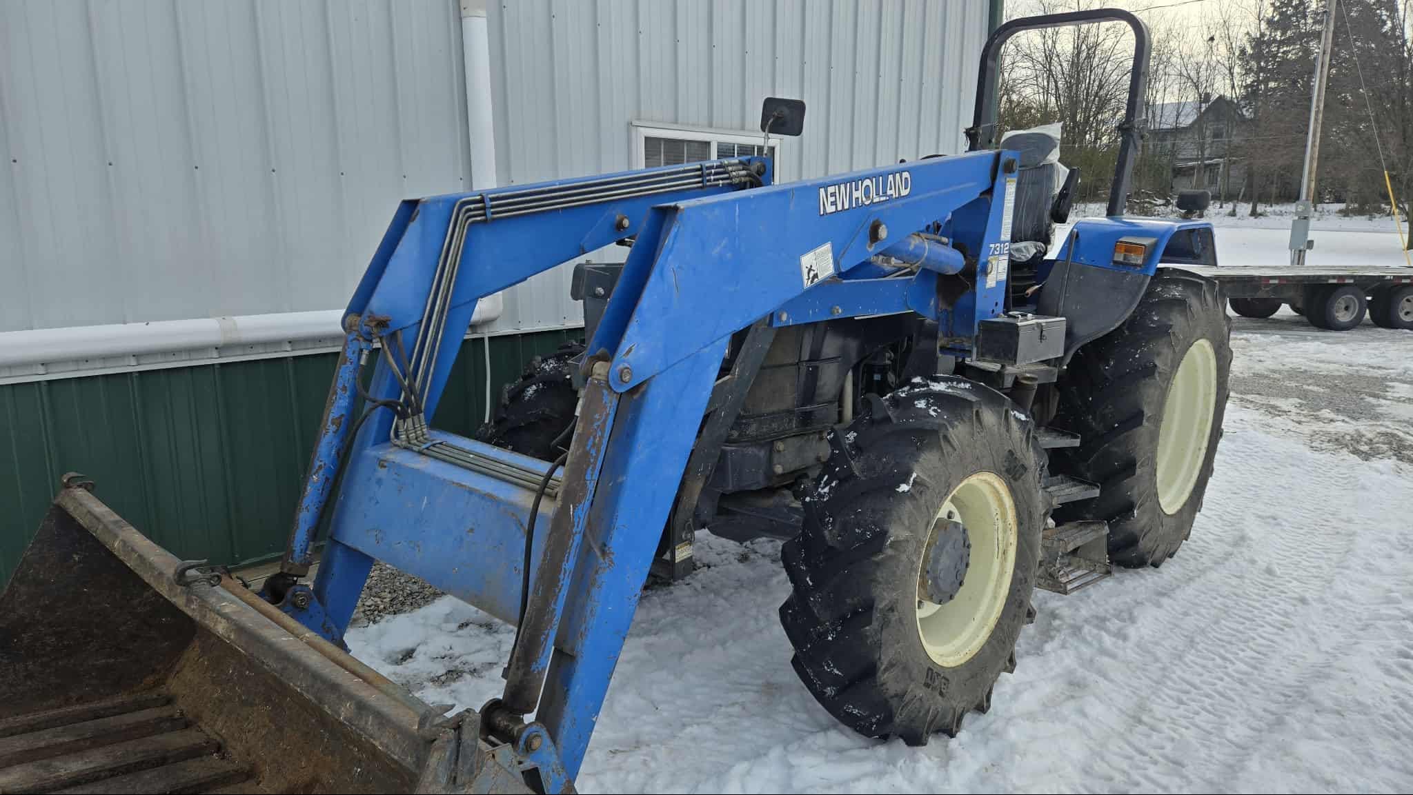 New Holland TS100 Equipment Image0