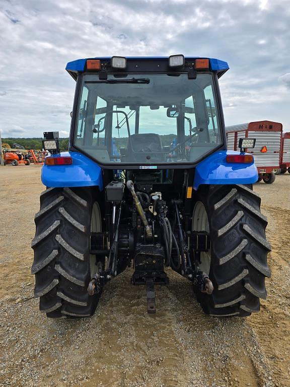 Image of New Holland TS110 equipment image 3