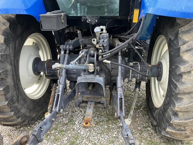 Image of New Holland TS110 equipment image 4