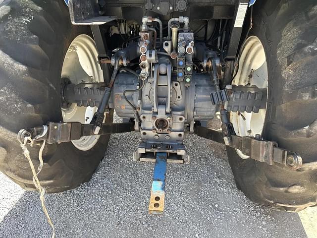 Image of New Holland TS110 equipment image 2