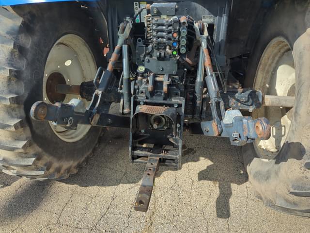 Image of New Holland TS115A equipment image 4