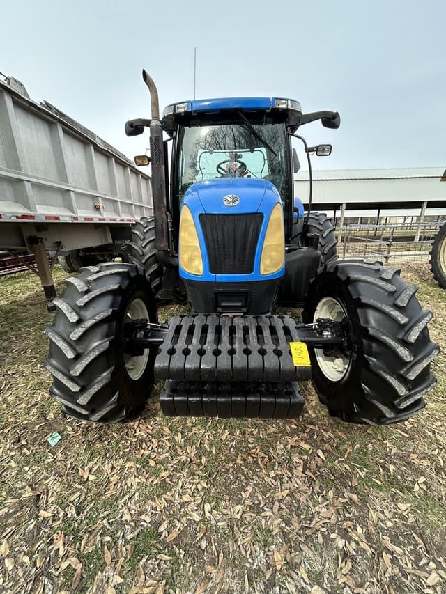 Image of New Holland TS115A equipment image 2