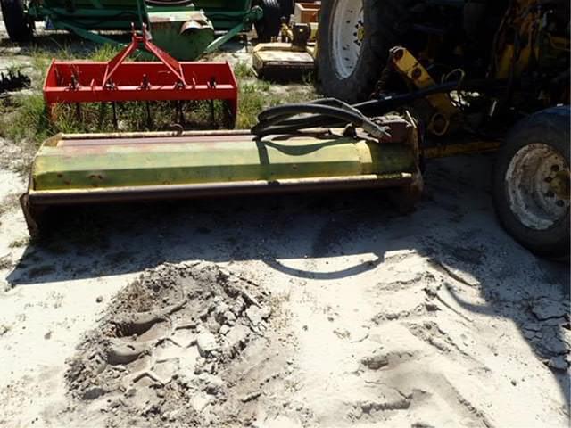 Image of New Holland TS115A equipment image 3