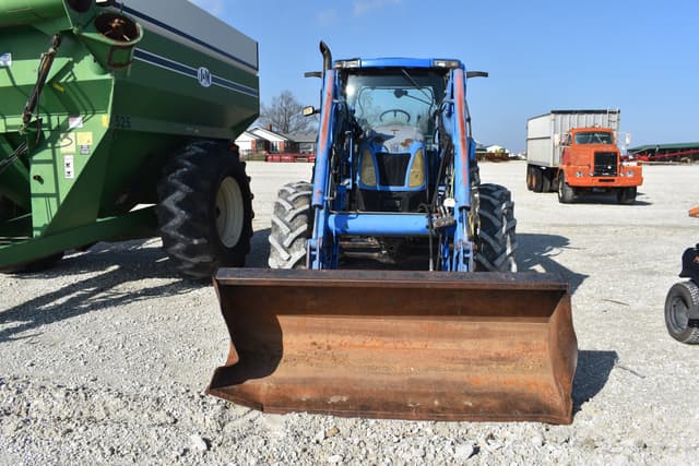 Image of New Holland TS115A equipment image 1