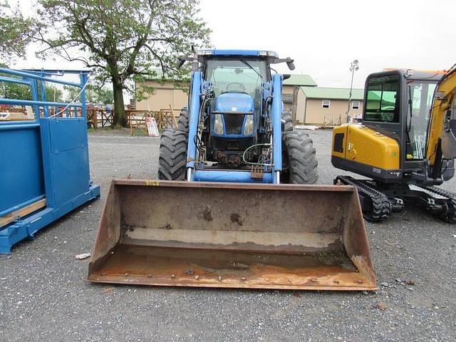 Image of New Holland TS115A equipment image 2