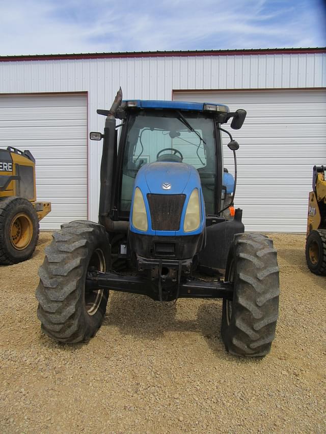Image of New Holland TS115A equipment image 3