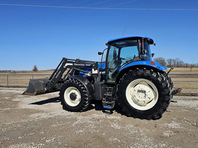 Image of New Holland TS130A equipment image 2