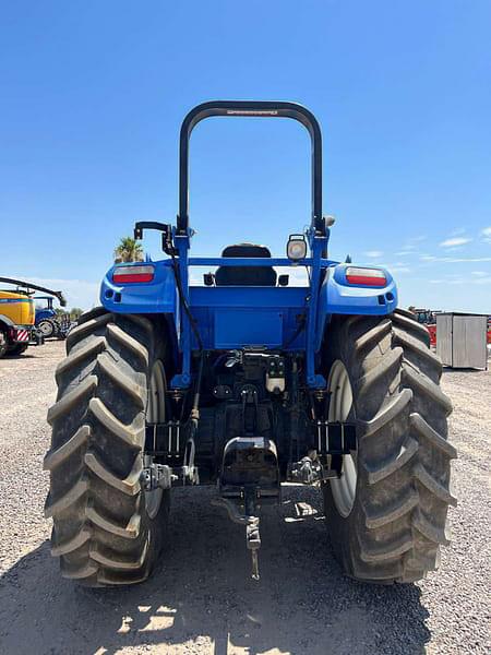 Image of New Holland TS6.110 equipment image 3