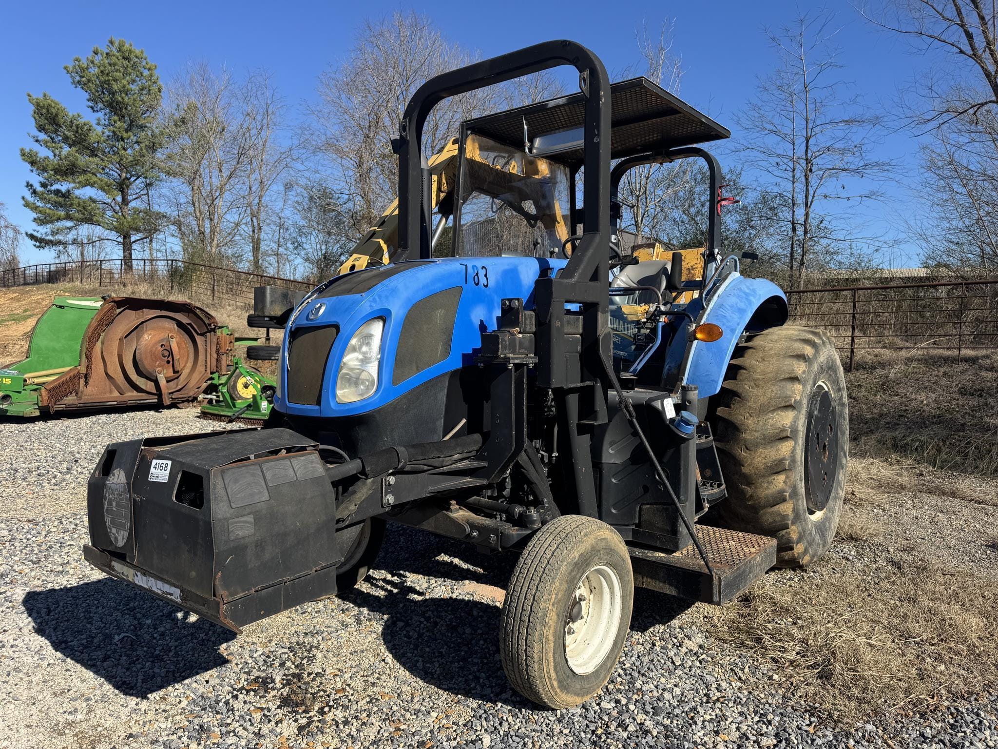 New Holland TS6.110 Equipment Image0