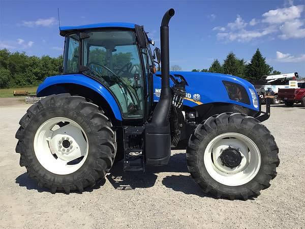 Image of New Holland TS6.110 equipment image 2