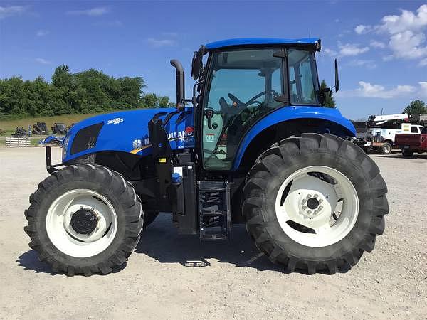 Image of New Holland TS6.110 equipment image 3