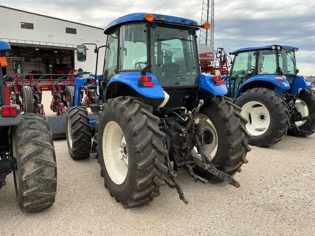 Image of New Holland TS6.110 equipment image 3