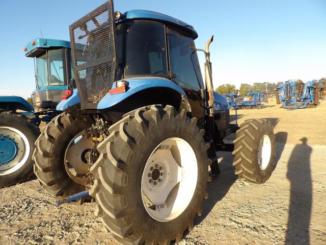 Image of New Holland TS6.110 equipment image 4