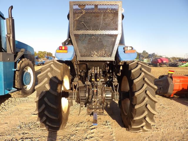 Image of New Holland TS6.110 equipment image 3