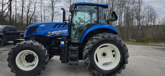 Image of New Holland TS6.110 equipment image 4