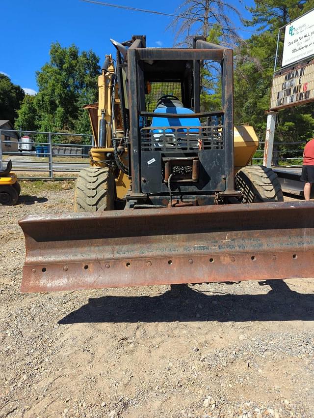 Image of New Holland TS6.120 equipment image 2