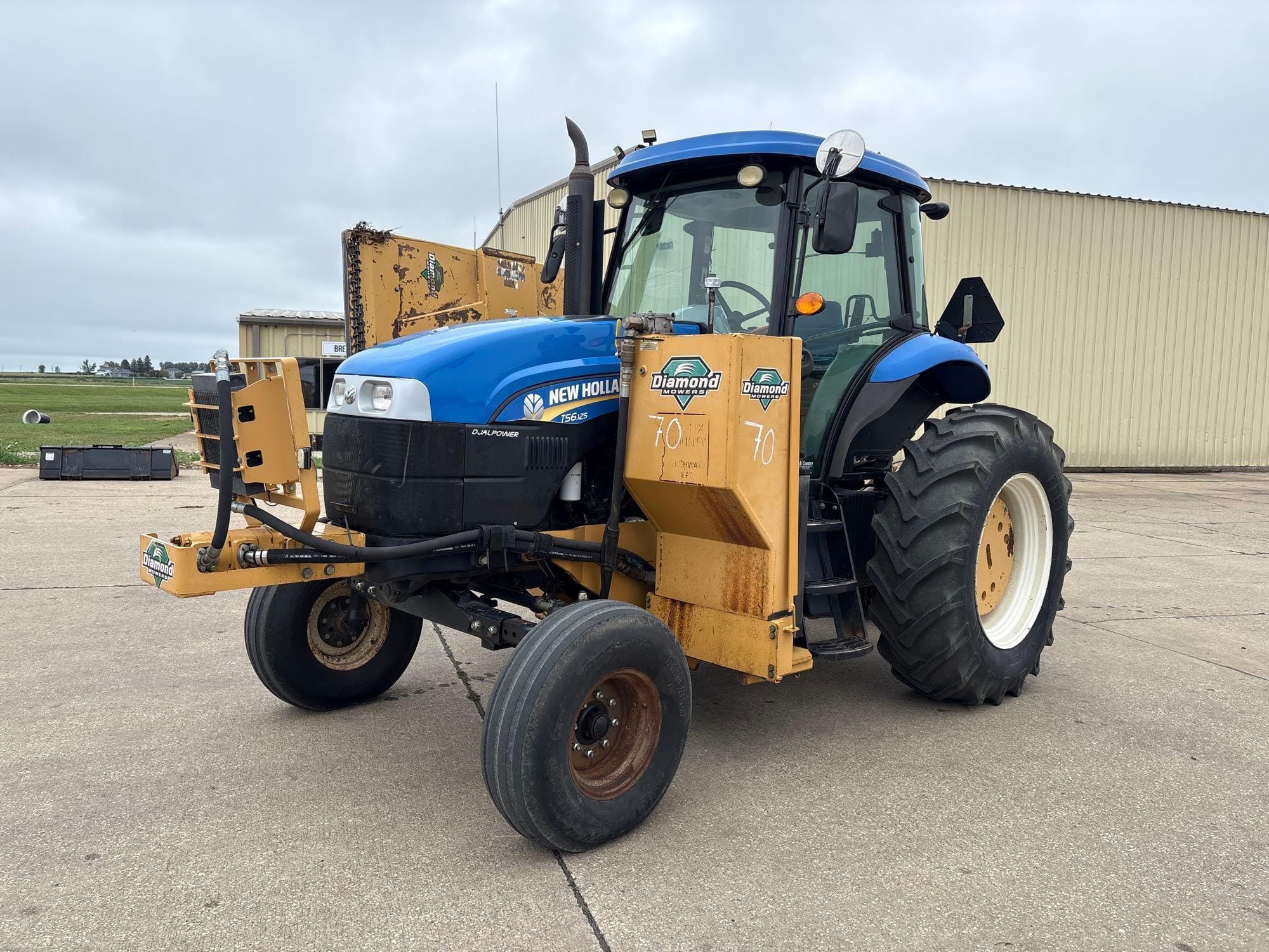 New Holland TS6.125 Equipment Image0