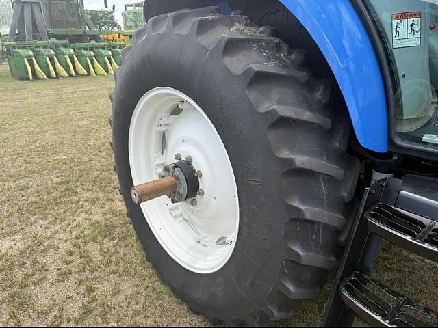 Image of New Holland TS6.140 equipment image 4
