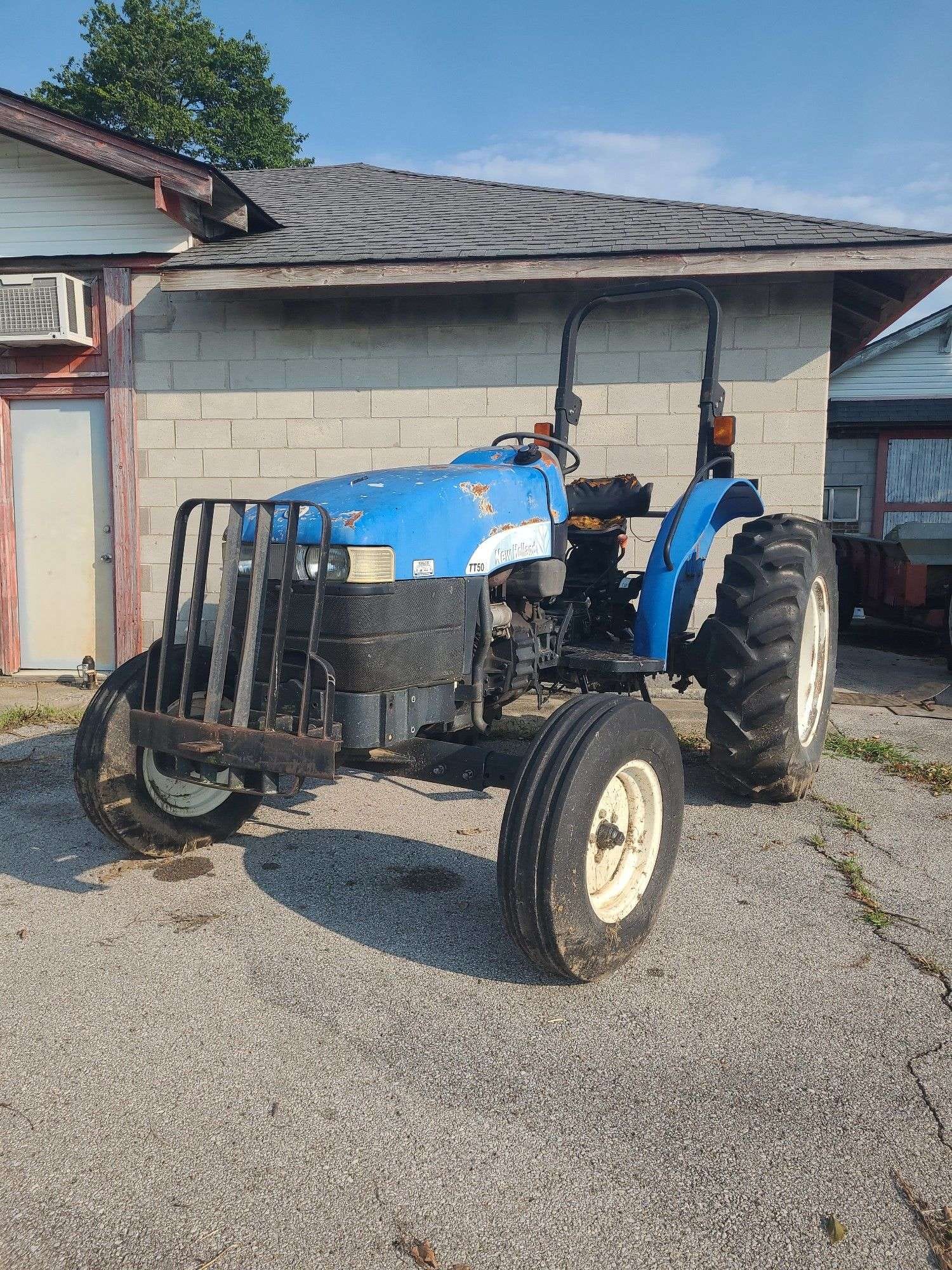 New Holland TT50A Equipment Image0