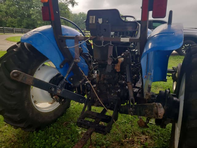 Image of New Holland TT60A equipment image 3