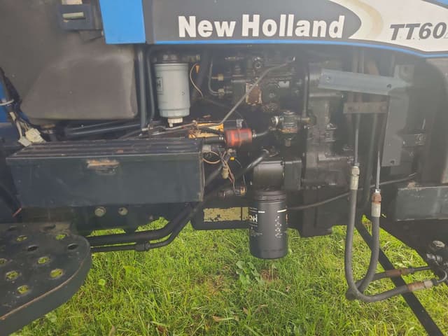 Image of New Holland TT60A equipment image 4
