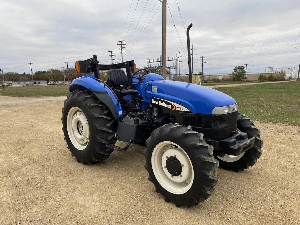 Main image New Holland TT75