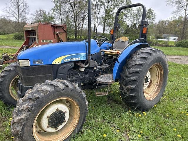 Image of New Holland TT75A equipment image 2
