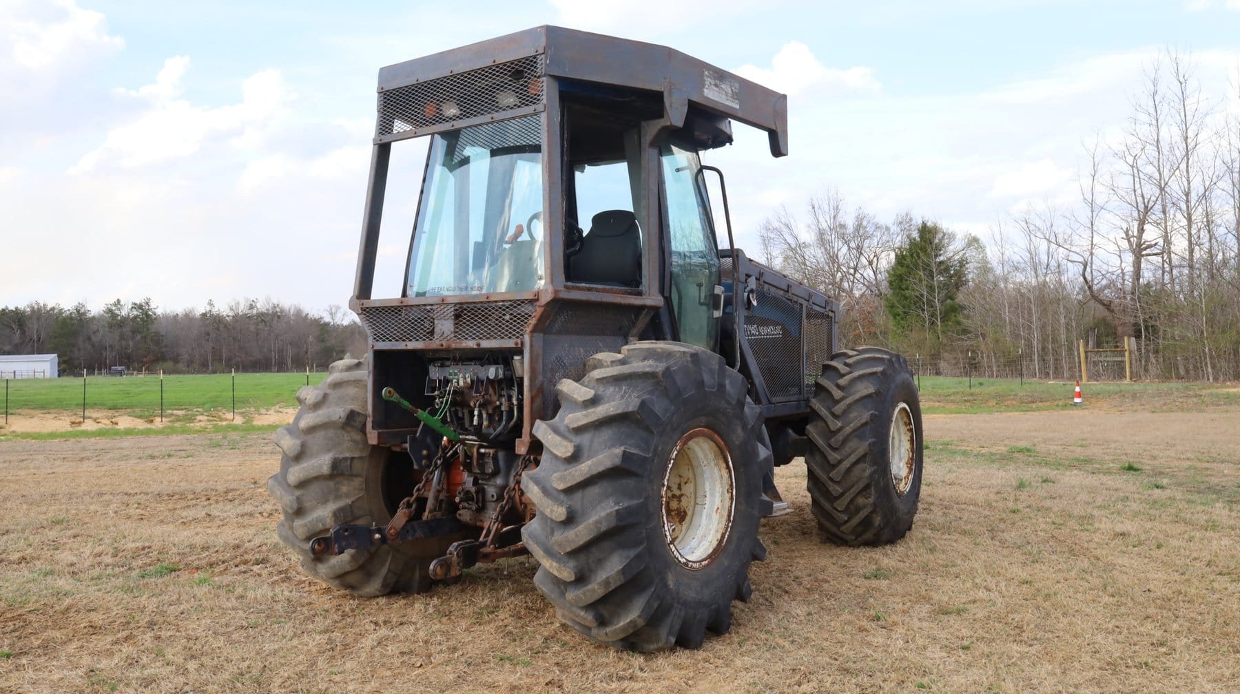 New Holland TV140 Equipment Image0
