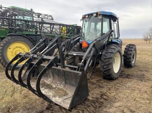 New Holland TV140 Image