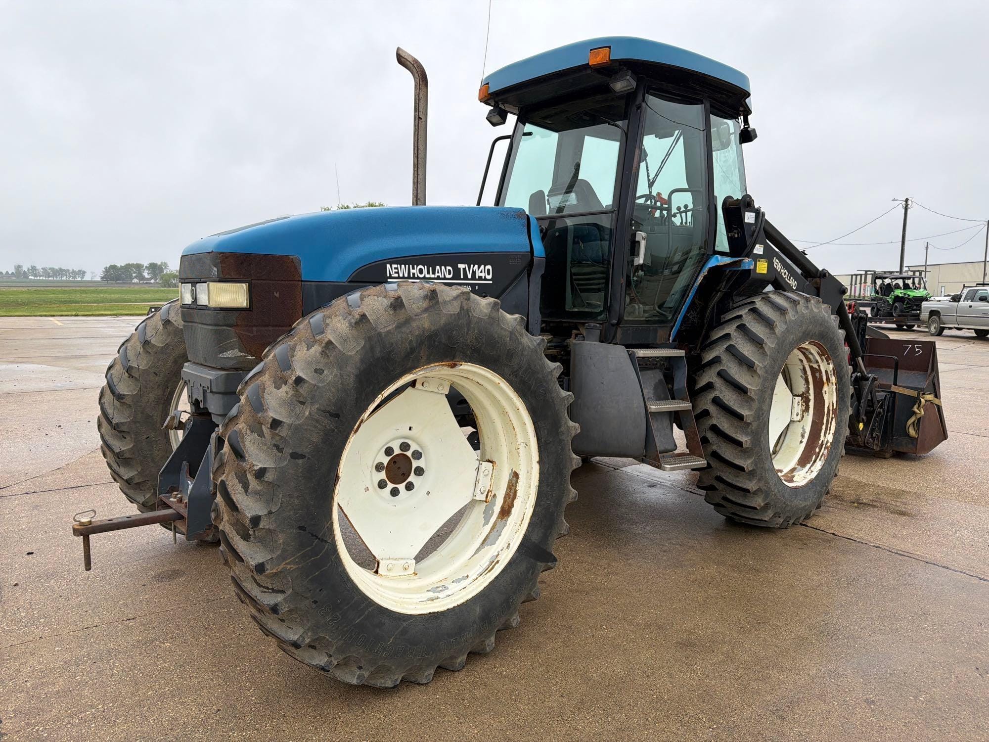 New Holland TV140 Equipment Image0