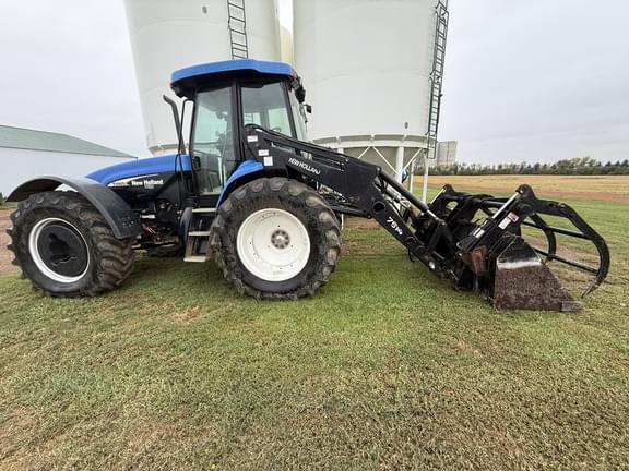 Image of New Holland TV145 Image 0