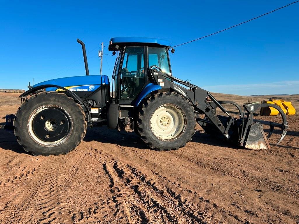 New Holland TV6070 Equipment Image0