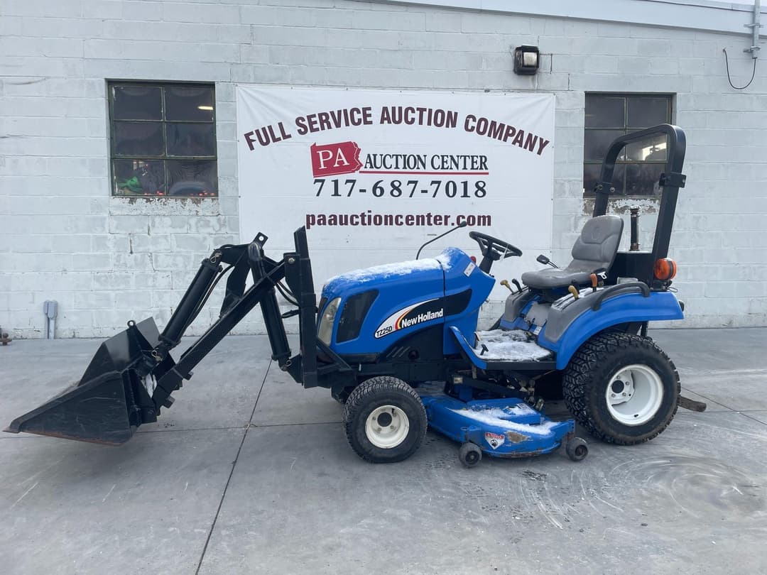 Image of New Holland TZ25DA Primary image