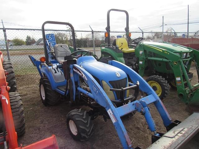 Image of New Holland TZ25DA equipment image 4