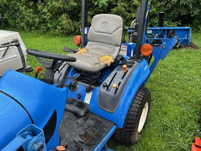 Image of New Holland TZ25DA equipment image 1