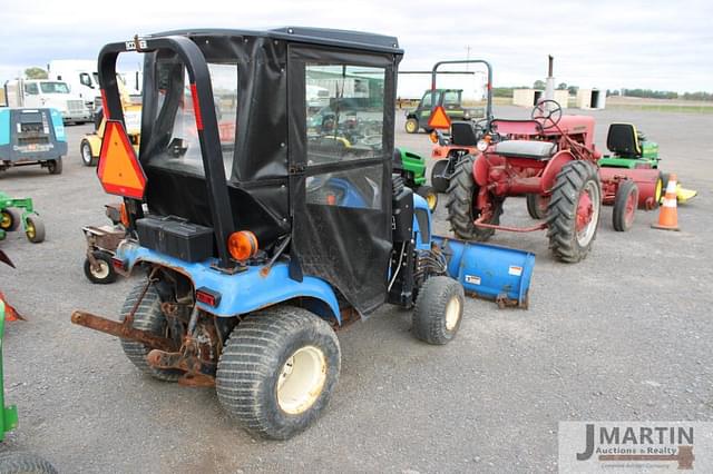 Image of New Holland TZ25DA equipment image 2