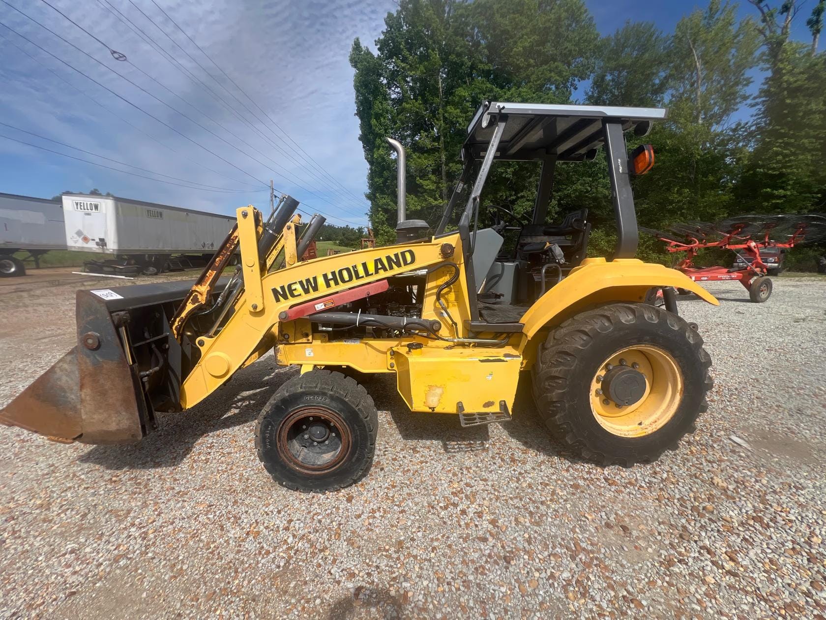 New Holland U80 Equipment Image0