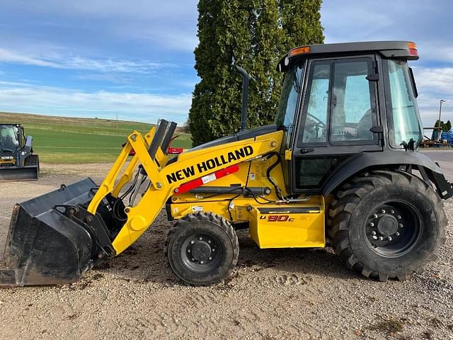 Image of New Holland U80C equipment image 1