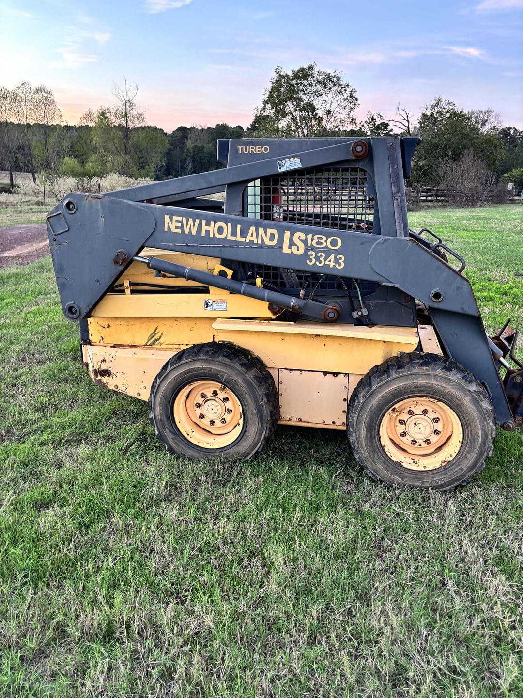 Image of New Holland LS180 Primary image