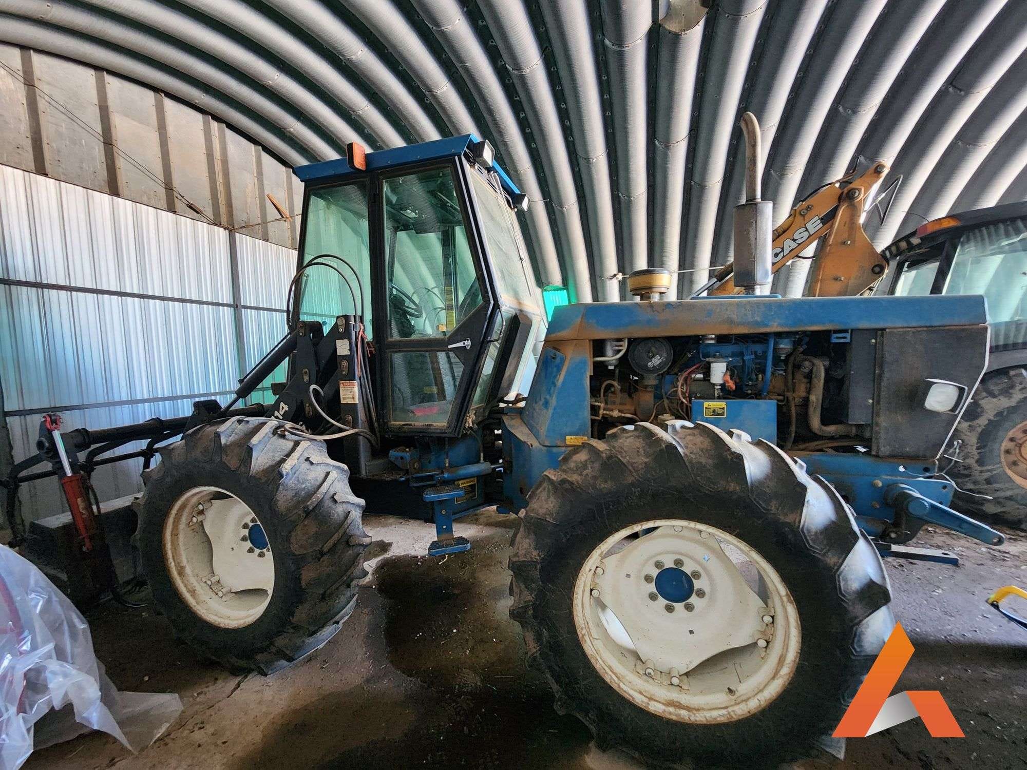 New Holland 9030E Equipment Image0