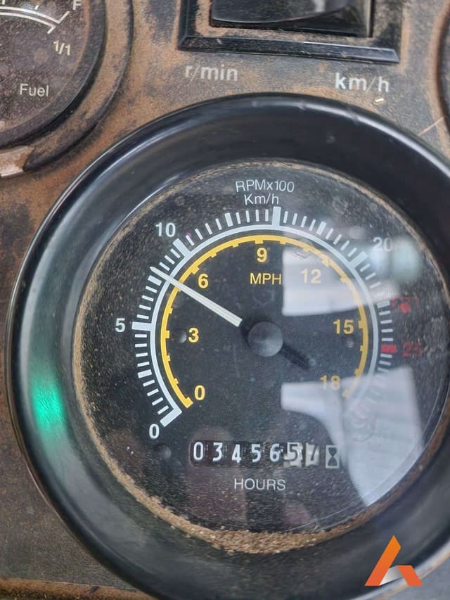 Image of New Holland 9030E equipment image 2